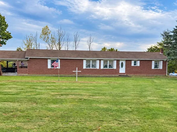 1600 Sand Hill Rd, Romney, WV 26757