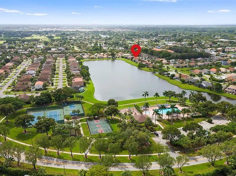 9505 Aegean Dr — Photo 46