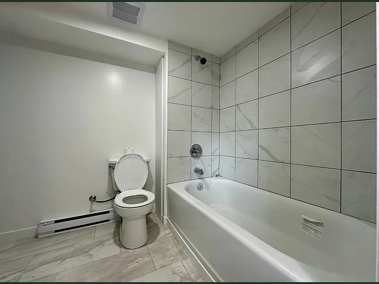 24 Maple St #A — Photo 8