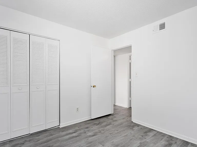 Stonegate Meadows Apartments — Photo 8