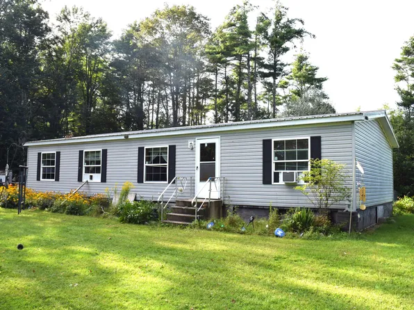 112 Portland Road, Buxton, ME 04093