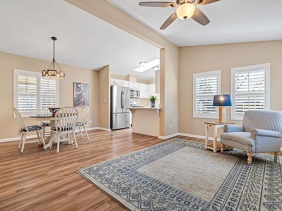 4th image of 102 Candlewood Drive