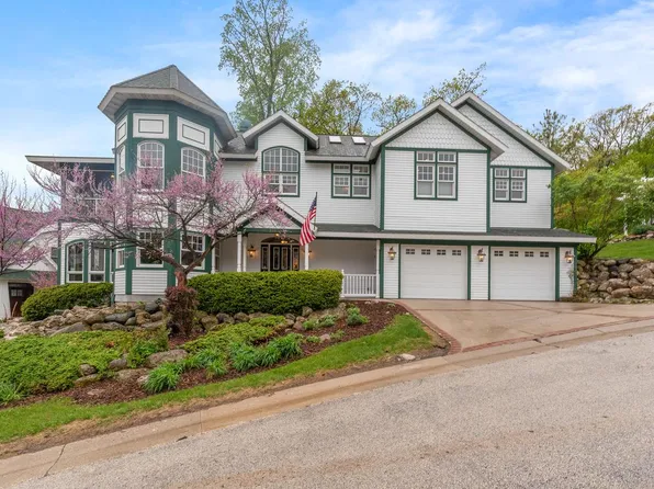 281 Poets COVE, Elkhart Lake, WI 53020