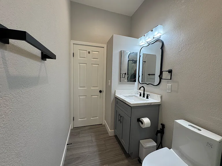 18320 Ingomar St — Photo 21
