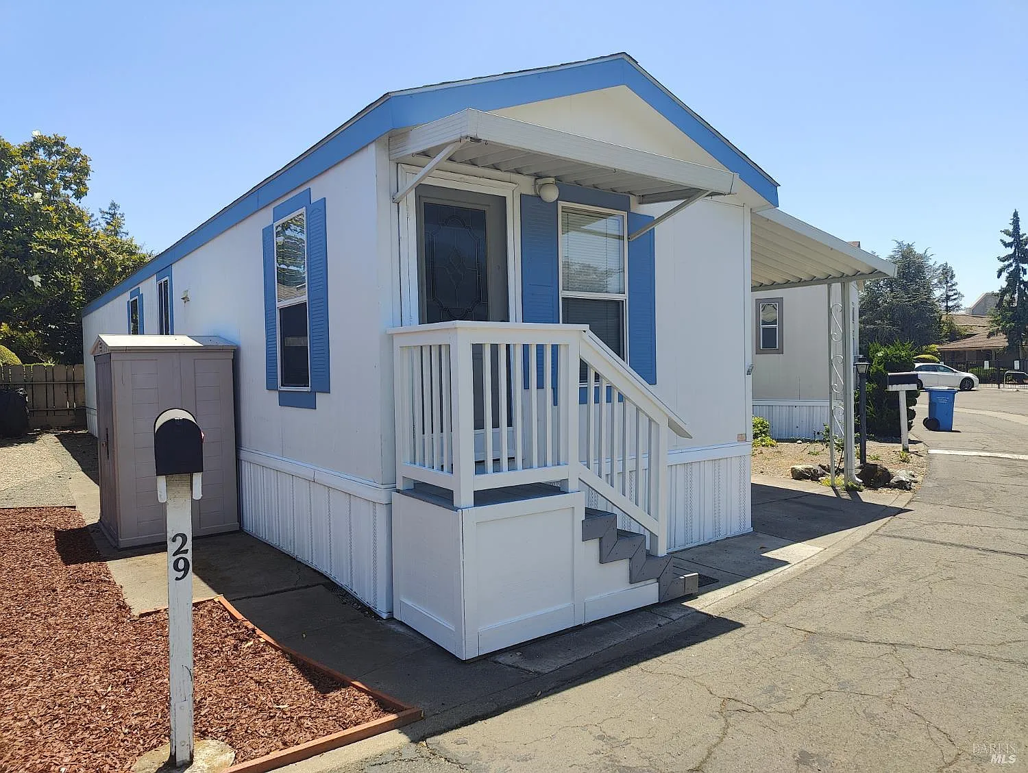 29 Wayside Drive photo 1