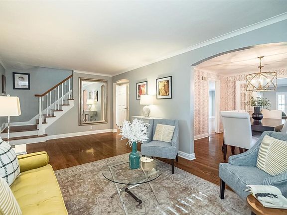 4th image of 9339 White Ave