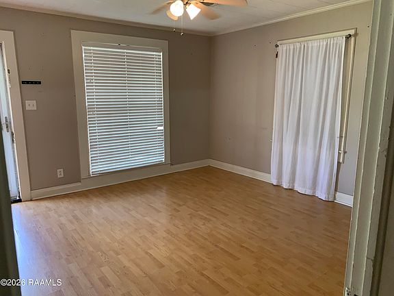 2nd image of 206 Trotter St