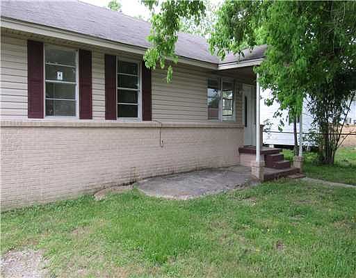 1st image of 1417 Genevieve Dr