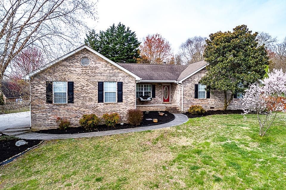 1st image of 1927 Meadow Stone Ln