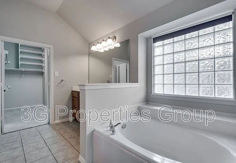 2348 Morning Dew Dr — Photo 25