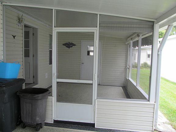 Screened in Porch