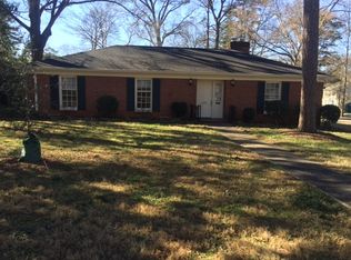2600 Selwyn Ave, Charlotte, NC 28209
