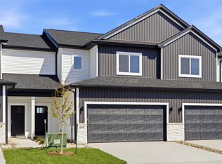 107 NE Doe Pointe Ln, Ankeny, IA 50021