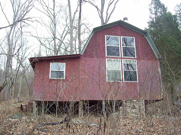 3rd image of 127 Unicorn Ln