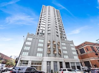 600 N Dearborn St APT 603, Chicago, IL 60654