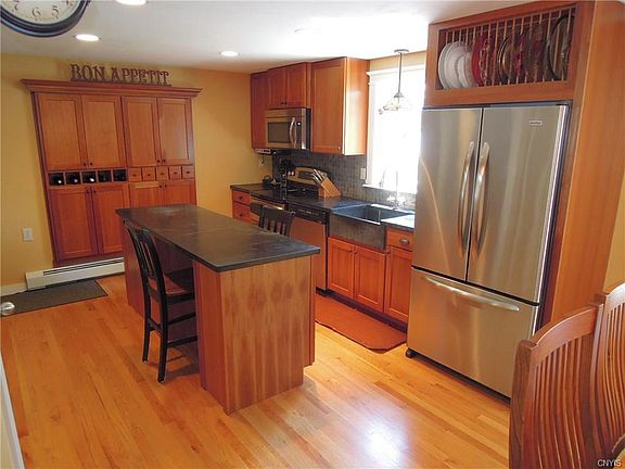 4th image of 4988 Woodmark Dr