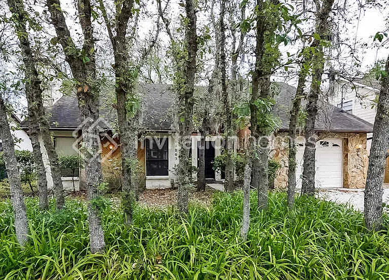 10207 N Hyaleah Rd — Photo 1