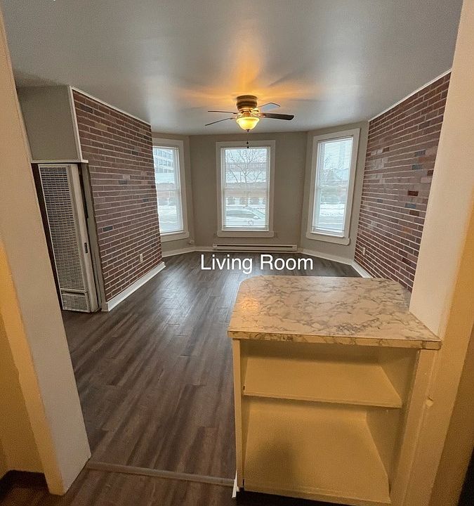 1st image of 423 8th St NW APT 1
