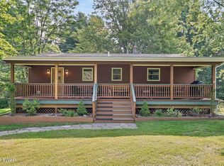 133 Woodtown Rd, Shohola, PA 18458