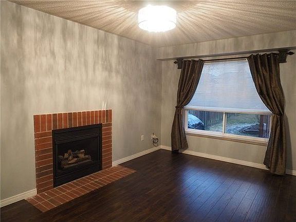 4th image of 50 Leggott Ave