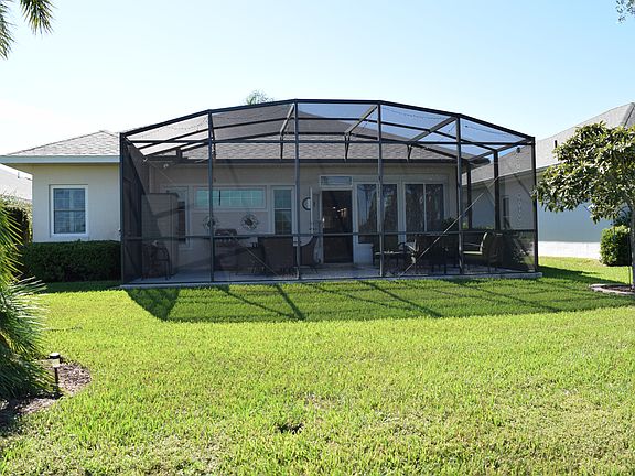 3rd image of 21920 Royal Saint Georges Ln