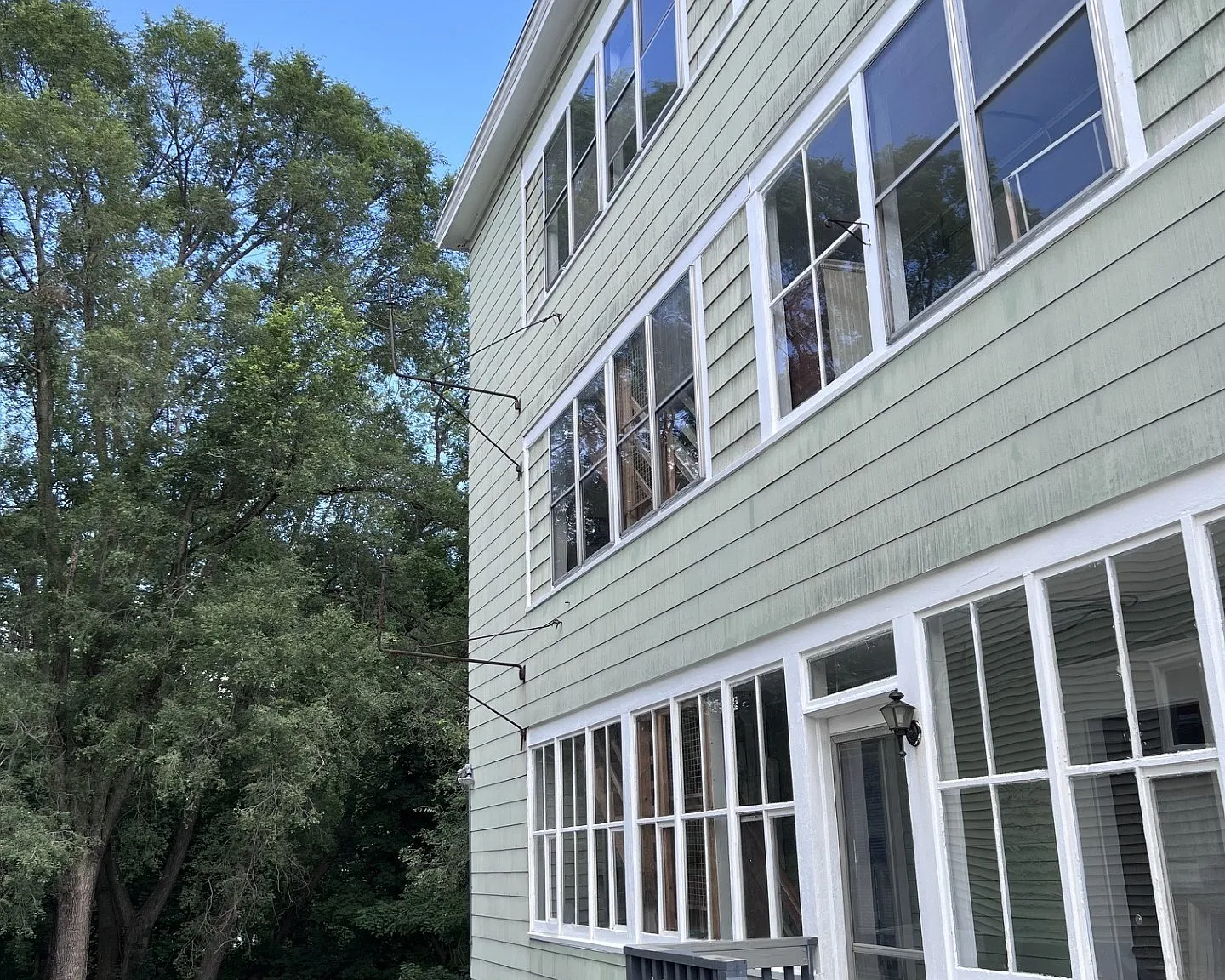 2 bed, 1.0 bath, 850 sqft, $1,700 — Photo 2
