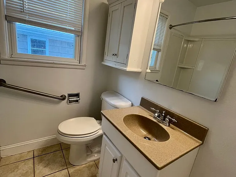 1411 S Willow Ave — Photo 12