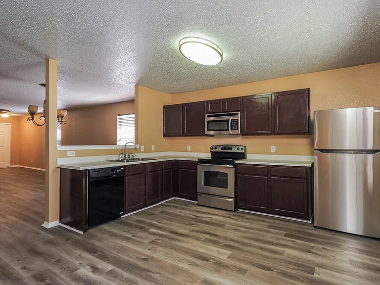 5213 Bedfordshire Dr — Photo 7