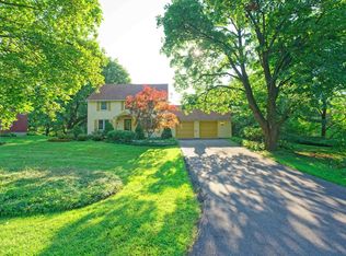 1046 Belridge Rd, Niskayuna, NY 12309