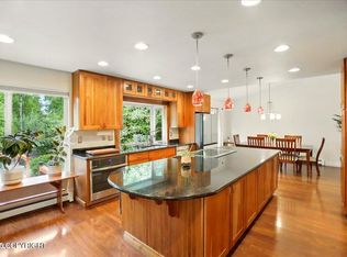 12900 Wellsford Cir, Anchorage, AK 99516