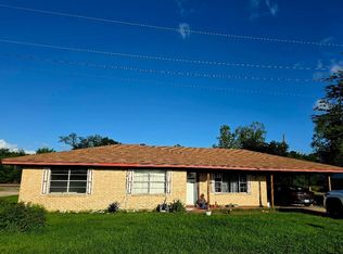 602 Hewitt St, Groesbeck, TX 76642