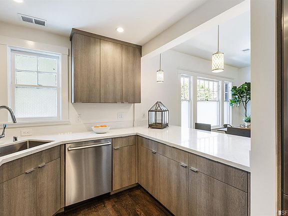 5th image of 2135 California St APT 1