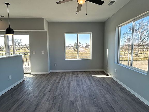3rd image of 2724 Silver St #206