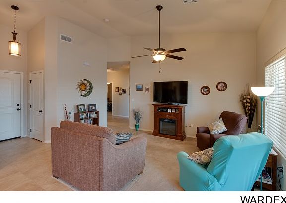 5th image of 2164 E Red Hill St