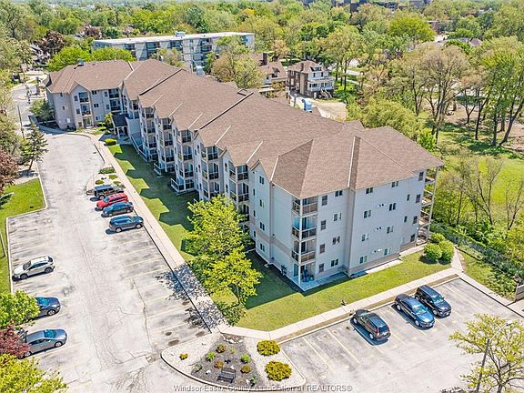 3rd image of 3000 Sandwich St #309