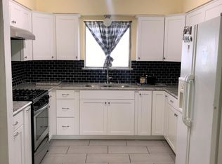 736 W Cleveland Ave, Porterville, CA 93257