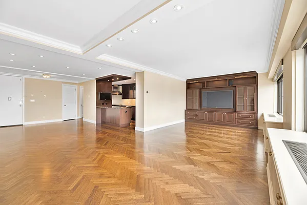 Sold by Douglas Elliman | media 4
