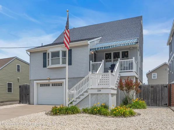 228 4th Avenue, Manasquan, NJ 08736