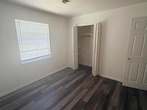 1010 Houston St #- — Photo 8