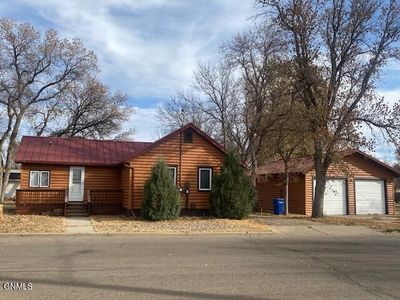 200 2nd Ave SE, Beulah, ND, 58523
