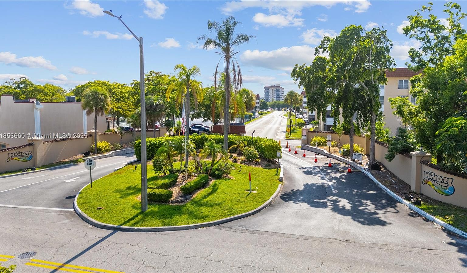 4088 Inverrary Dr #11F