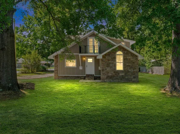 201 N Holly St, Beebe, AR 72012