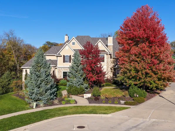 809 NE Bridge Creek Ct, Grimes, IA 50111
