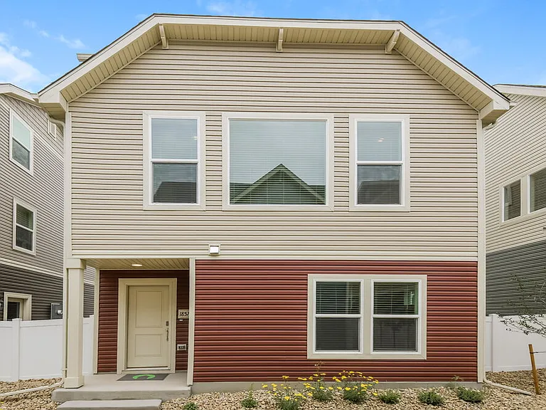 18574 E 47th Pl — Photo 1
