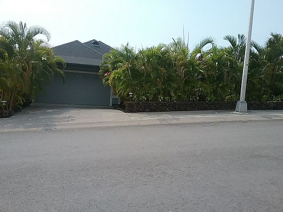 2nd image of 75-6104 Kaanee Pl