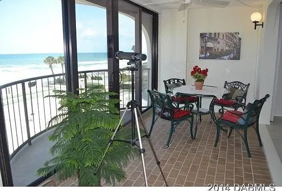 Direct Ocean View Terrace