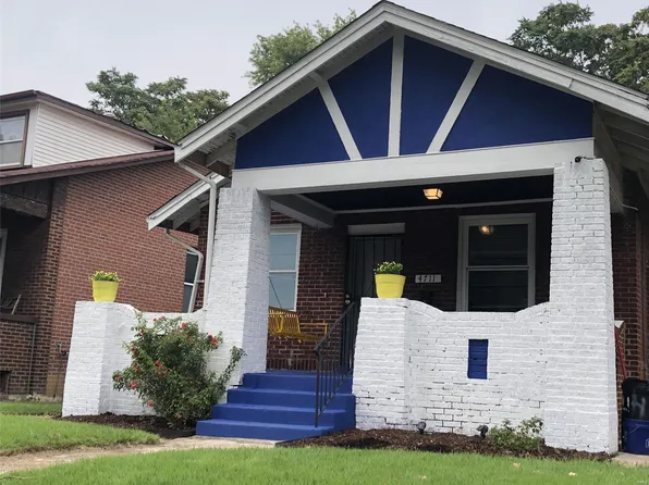 4711 Lewis Pl, Saint Louis, MO 63113