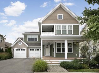 11 Privet Path, Weymouth, MA 02190
