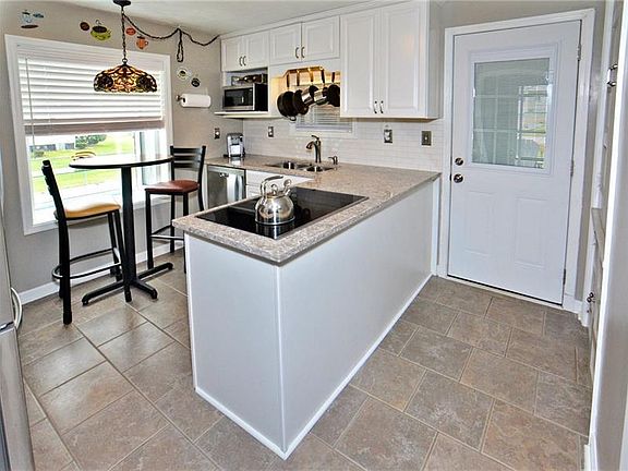 2nd image of 103 Orthanel Ln