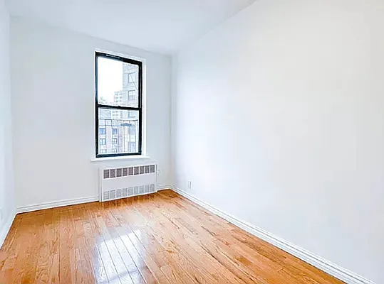 Rented by City Connections Realty | media 8